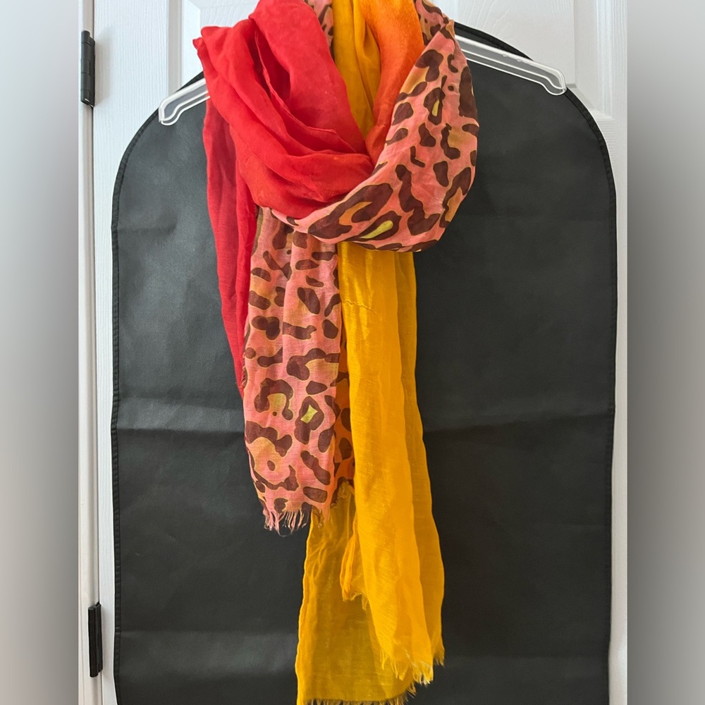 Scarf - Picture 4 of 4